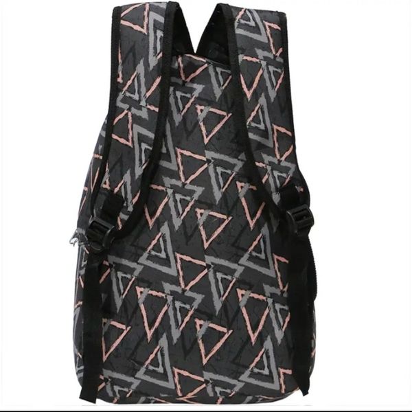 کوله پشتی اسپرت مدل برمودا