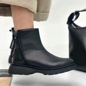 مشخصات بوت چرم زنانه