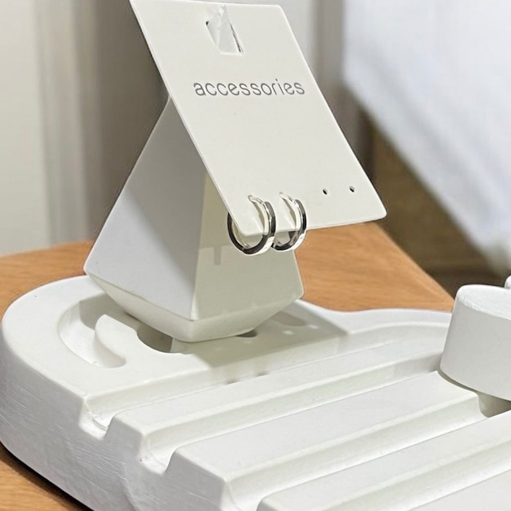 مشخصات پیرسینگ گوش طرح رینگ کوچیک ساده کد 3334012