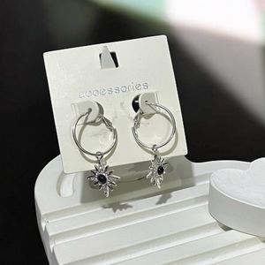 پیرسینگ زنانه گوشواره ای طرح خورشید کد 3334014