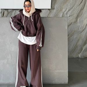 مشخصات سویشرت شلوار خفن