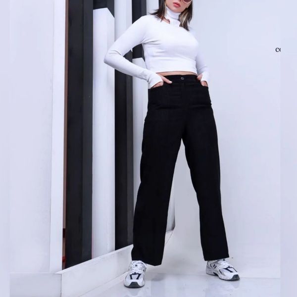 شلوار زنانه مخمل کبریتی نیم بگ