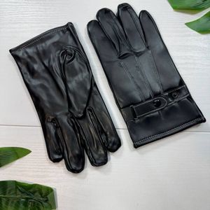 خرید اینترنتی دستکش آرتا مردانه