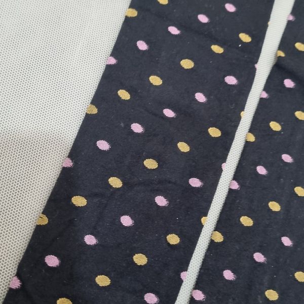 جوراب شلواری زنانه خارجی خالدار – استایل شیک و متفاوت