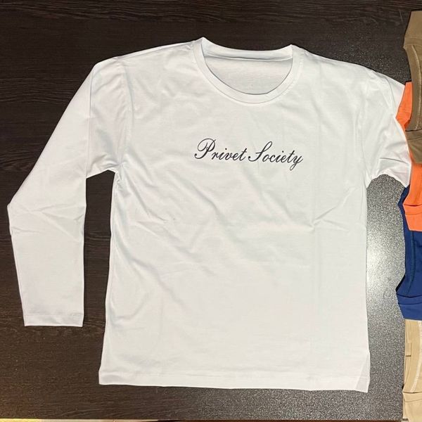 بلوز زنانه نخ پنبه آستین بلند طرح نوشته مناسب استایل اسپورت