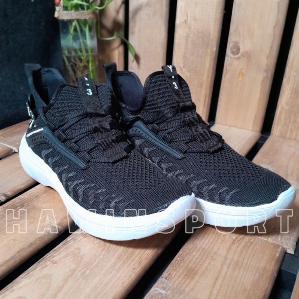 قیمت کتانی مردانه بافت Y3