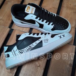 قیمت کتانی مردانه نایک جردن ترویس پاندا سفید