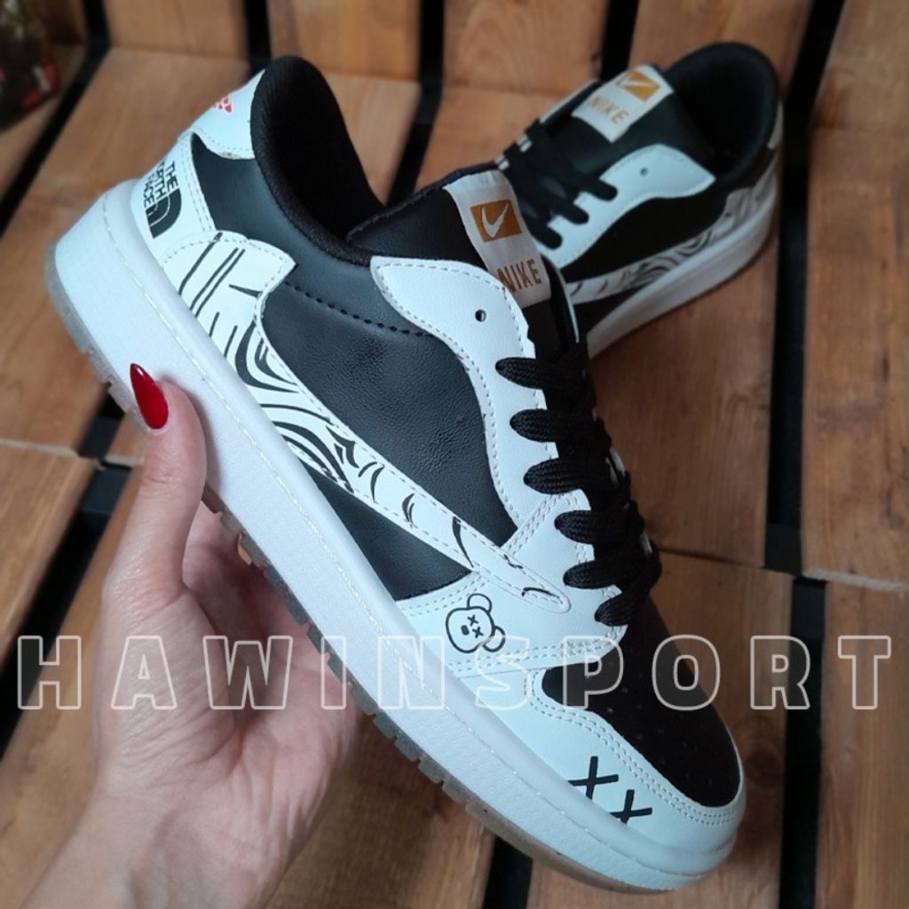 خرید اینترنتی کتانی مردانه نایک جردن ترویس پاندا سفید