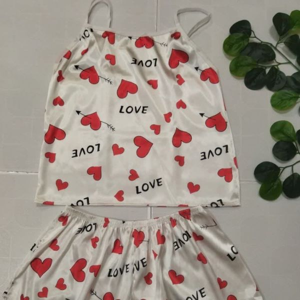 تاپ و شورتک ساتن