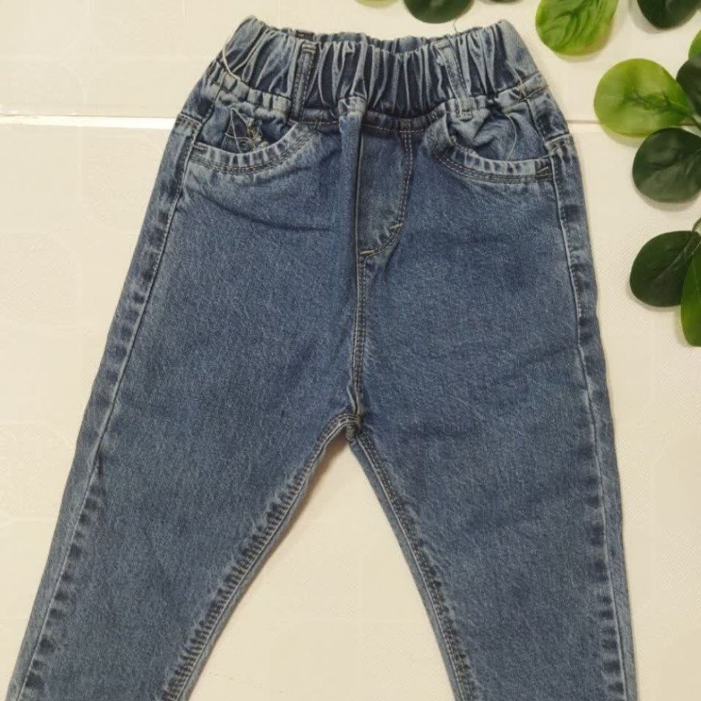 فروش اینترنتی شلوار لی بچه‌گانه