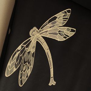 خرید اینترنتی قیمت پارچه ساتن لاسیا طرح سنجاقک 1195