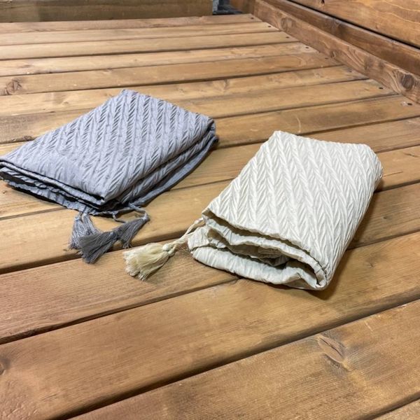 شال نخی پلیسه منگوله دار