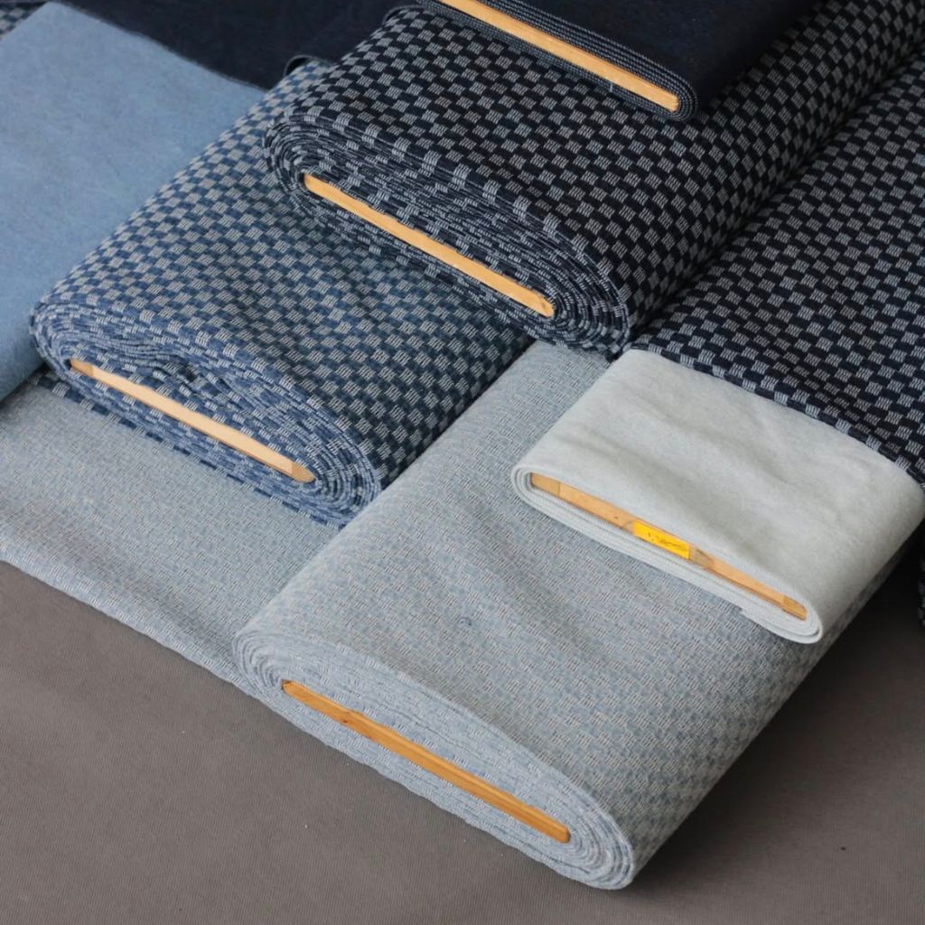 خرید اینترنتی قیمت جین بافت دار