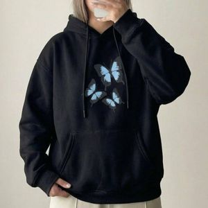 فروش اینترنتی هودی طرح پروانه دخترانه و زنانه