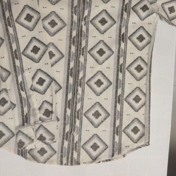 پیراهن مردانه آستین بلند طرح دار pr74u