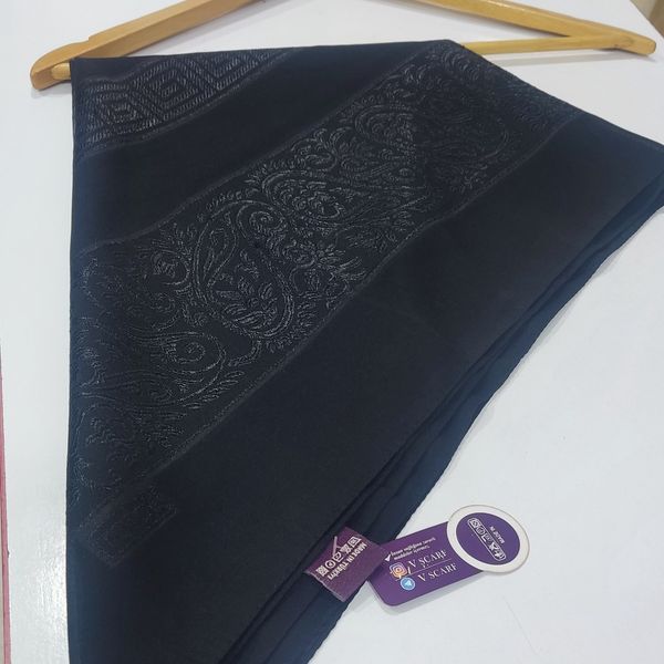 روسری‌ زنانه مجلسی مشکی