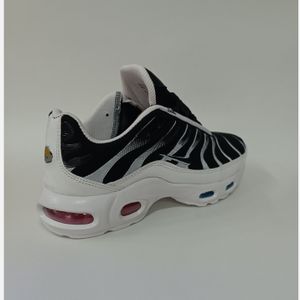 خرید آنلاین کتونی مردانه نایک tn تی ان مشکی سفید