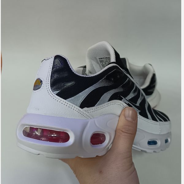 کتونی مردانه نایک tn تی ان مشکی سفید