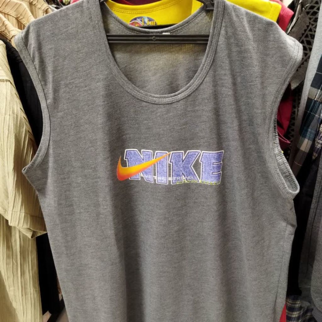 فروش اینترنتی تاپ و شلوارک سرشانه پهن