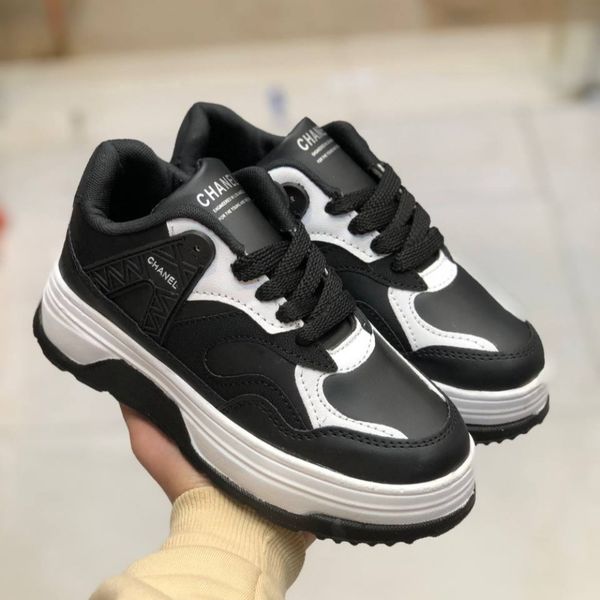 کفش لژدار چرم زنانه مدل چنل مشکی سفید