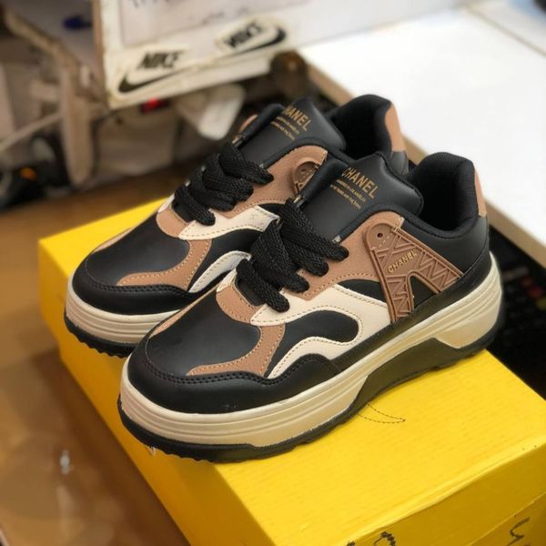 کفش لژدار چرم زنانه مدل چنل مشکی کرم