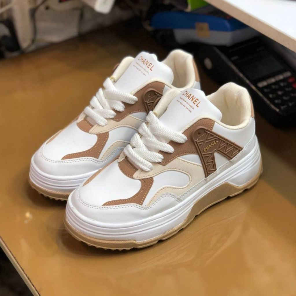 مشخصات کفش لژدار چرم زنانه مدل چنل سفید