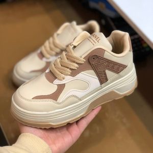 فروش اینترنتی کفش لژدار چرم زنانه مدل چنل کرم قهوه ای