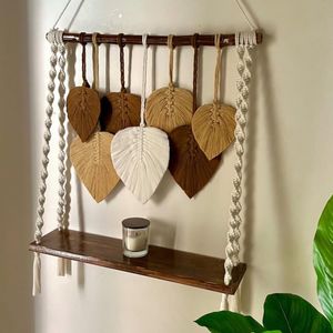 شلف چوبی مکرومه بافی طرح لبخند