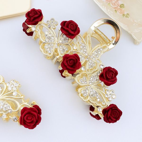 کلیپس مجلسی فلزی گل رز (آویزدار)