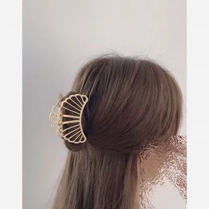 خرید اینترنتی قیمت کلیپس فلزی طرح صدف