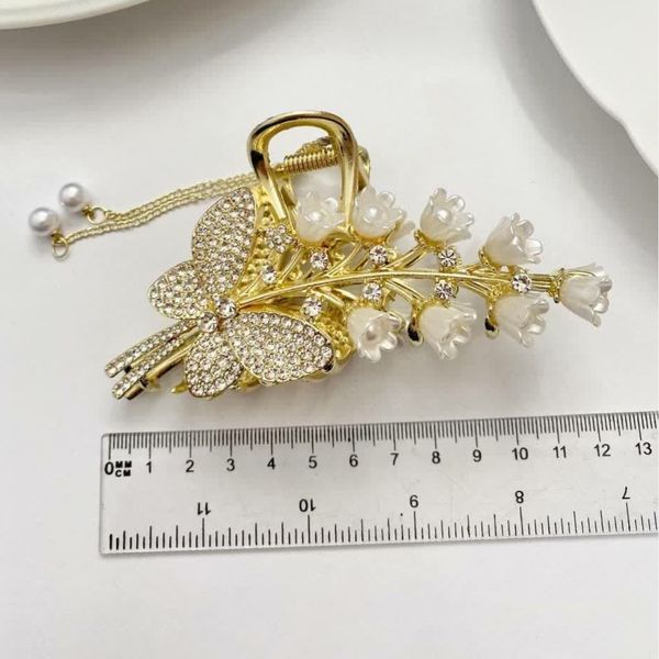 کلیپس مجلسی پروانه شکوفه سفید