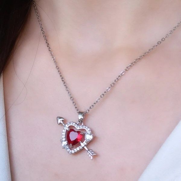 گردنبند قلب قرمز و تیرکمان (وارداتی) استیل رنگ ثابت