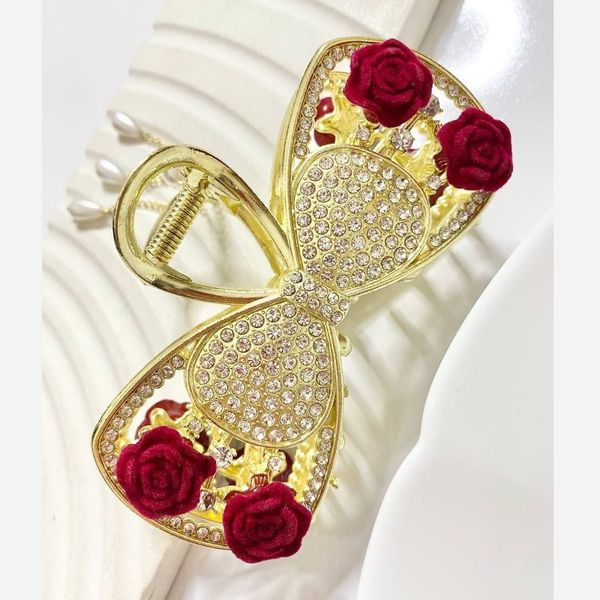 کلیپس مجلسی فلزی گل قرمز آویزدار