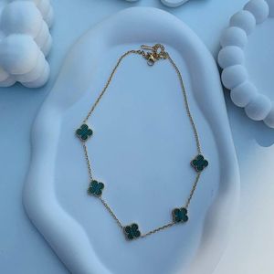 گردنبندونکلیف با آبکاری طلا