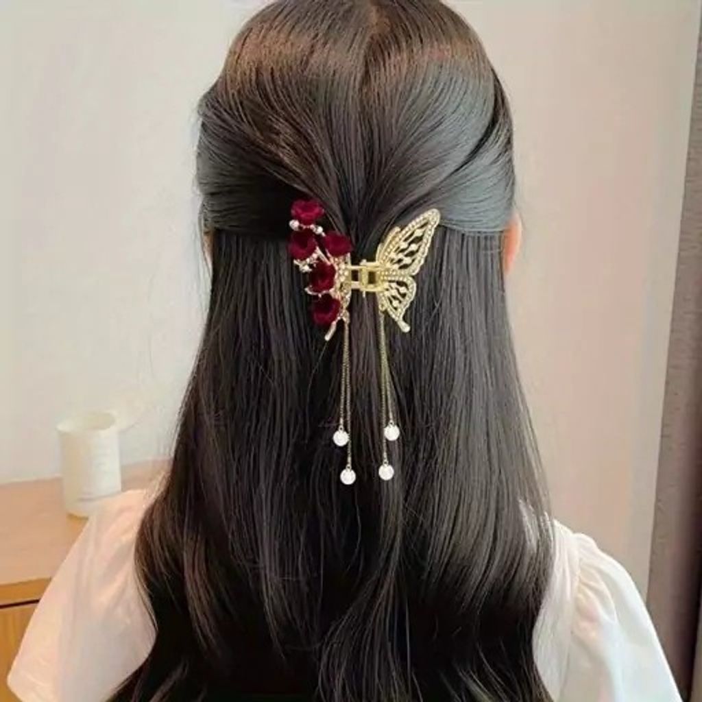 مشخصات  کلیپس فلزی مجلسی پروانه آویزدار با گلهای مخمل قرمز