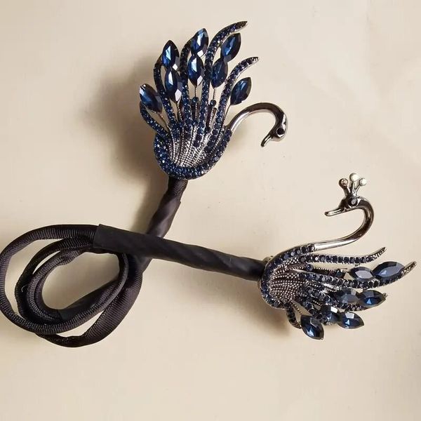 باندفرمجلسی طرح قو