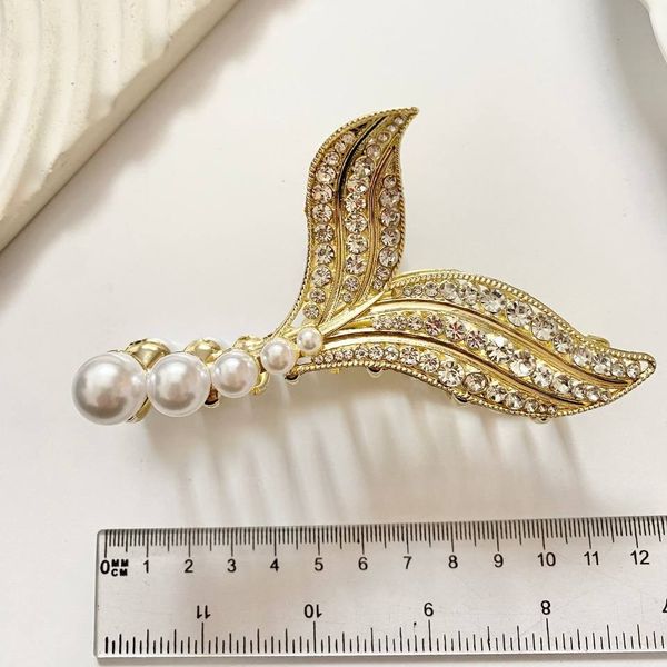 کلیپس مجلسی فلزی دم ماهی