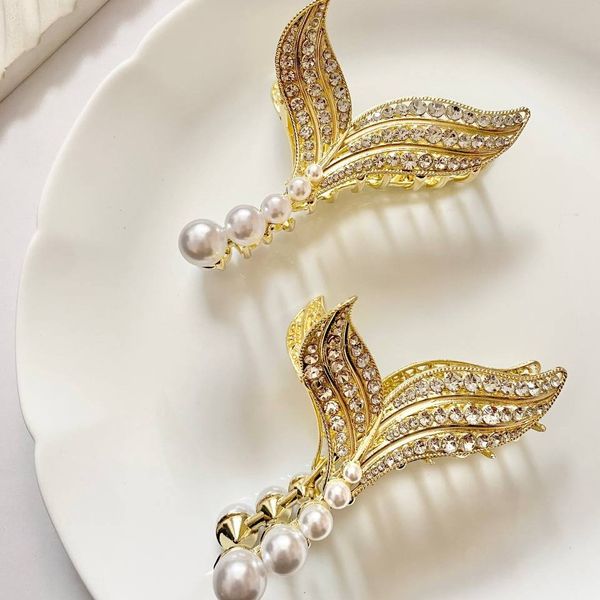 کلیپس مجلسی فلزی دم ماهی