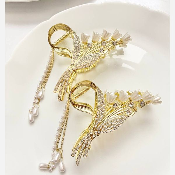 کلیپس مجلسی خوشه گل آویزدار