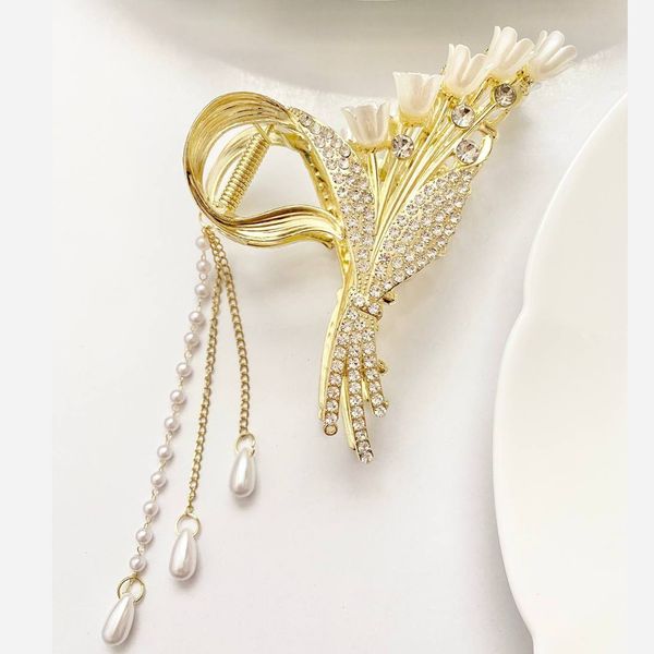 کلیپس مجلسی خوشه گل آویزدار