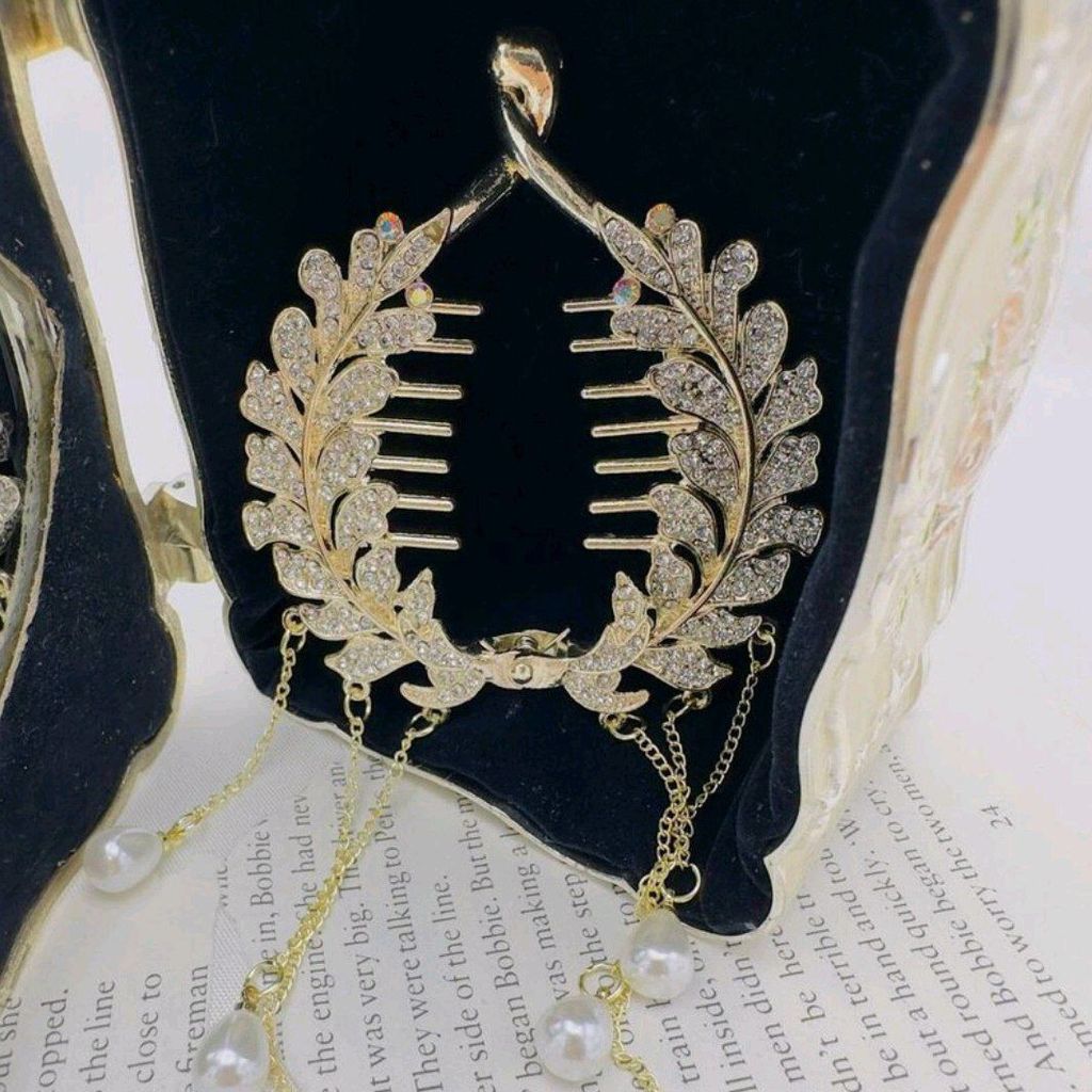 خرید اینترنتی قیمت گیره گوجه ای گندمی  با آبکاری کیفیت عالی و آویز های مرواریدی زیبا