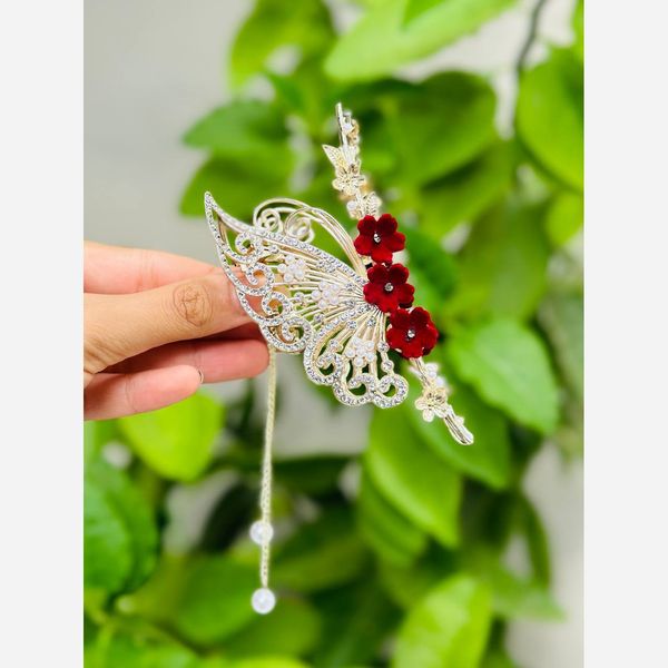 کلیپس مجلسی فلزی رز قرمز آویزدار