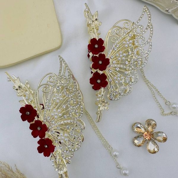 کلیپس مجلسی فلزی رز قرمز آویزدار