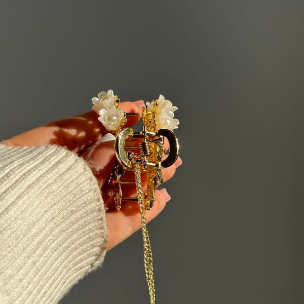 کلیپس مجلسی فلزی گل وخرگوش آویزدار