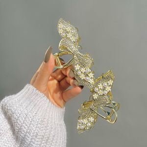 قیمت ارزان کلیپس مجلسی فلزی پاپیون