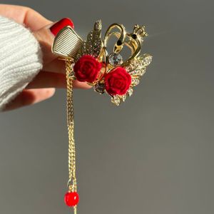 فروش اینترنتی کلیپس سامورایی مجلسی فلزی طرح قو آویزدار