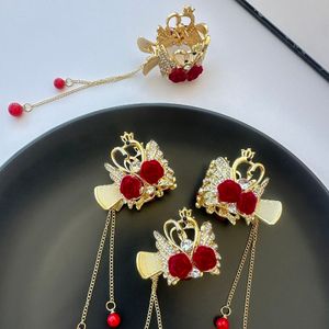 خرید آنلاین کلیپس سامورایی مجلسی فلزی طرح قو آویزدار