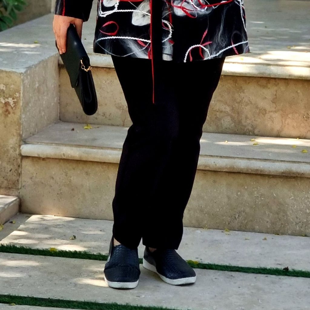 مشخصات شلوار فوتر زمستانی زنانه