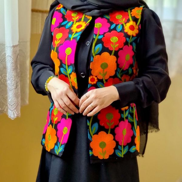 وست لینن مجلسی زنانه