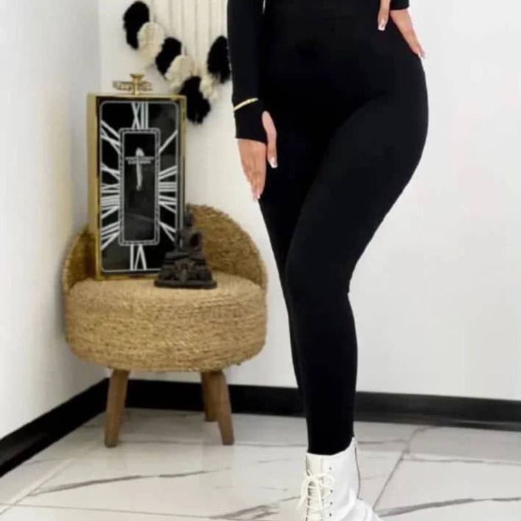 خرید انلاین لگ زنانه مرطوب داخل خز